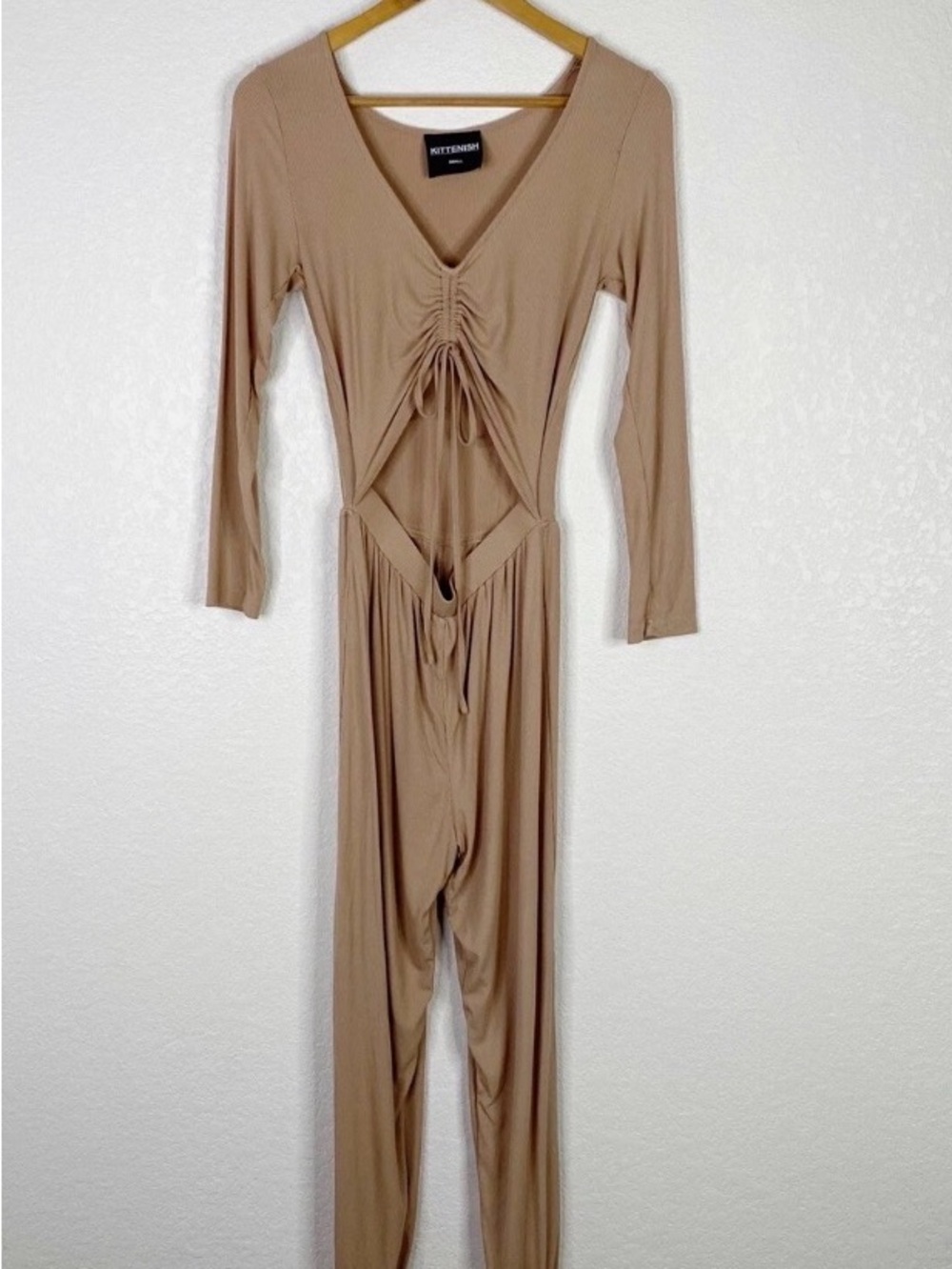 Kittenish Womens Size XSmall
Taupe Ribbed Knit Essential Cut
Out Jumpsuit